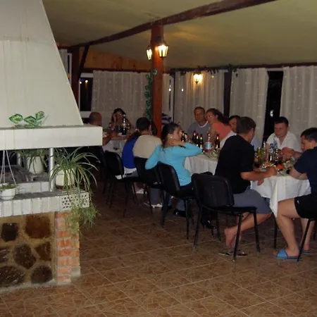 Отель Laguna Family