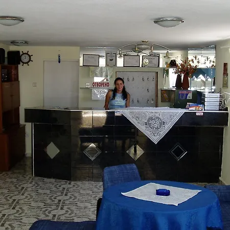 Ξενοδοχείο Laguna Family