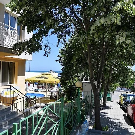 Laguna Family 2* Бяла