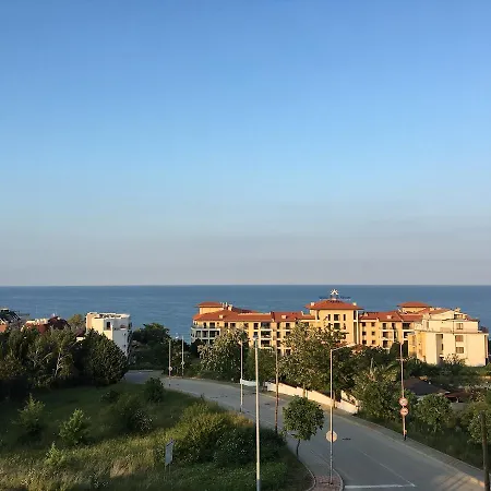 Laguna Family 2* Бяла